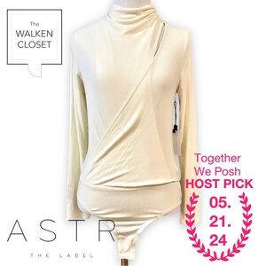 New ASTR The Label Paxton Keyhole Mockneck Bodysuit, S